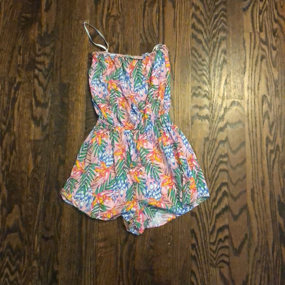 Strapless summer romper